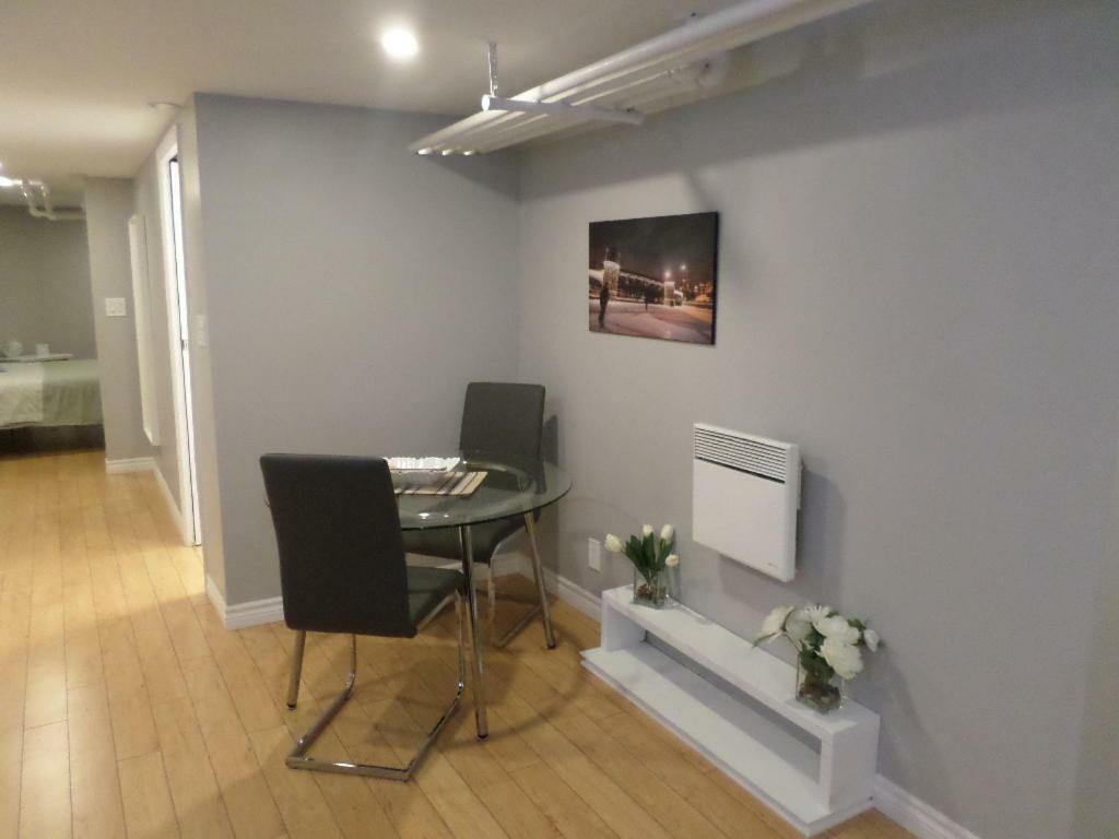 Fantastic And Modern Downtown 1-Bed Basement Apt., Parking Wi-Fi And Netflix Included أوتاوا المظهر الخارجي الصورة